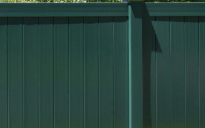 Choosing  a Vinyl Fence Over a Wood Fence