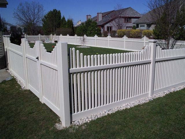 Staten Island Vinyl Fence Installation